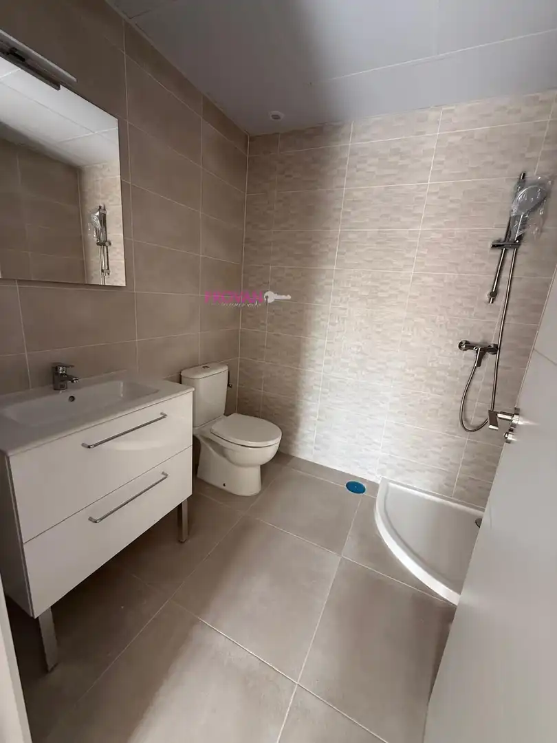 Baño de Piso de alquiler en Torrejón de Ardoz con Calefacción y Trastero