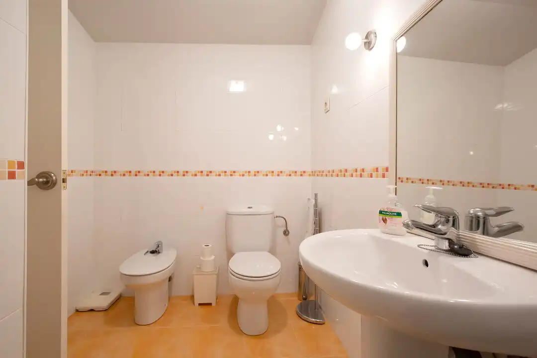 Baño de Piso en venta en Getxo  con Calefacción, Trastero y Amueblado