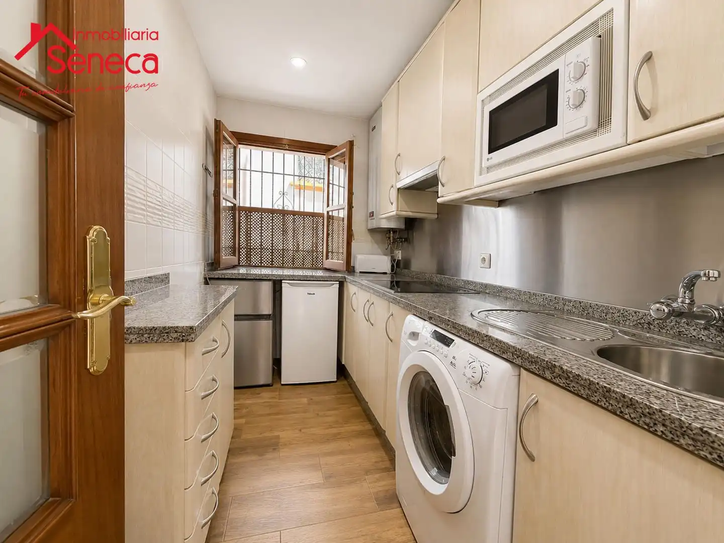 Kitchen of Flat for sale in Córdoba  with Air Conditioner and Furnished