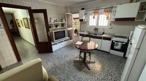 Foto 2 de Piso en venta en Avenida Constitución, 173, El Mercado - Plaza de Toros, Villena
