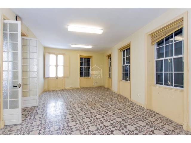 Local comercial en Venta en Centre Històric