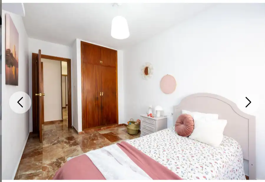 Bedroom of Flat for sale in Granada  with Air Conditioner and Terrace