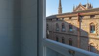 Vista exterior de Pis en venda en  Barcelona Capital amb Aire condicionat, Parquet i Forn