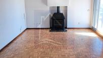 Sala d'estar de Pis en venda en Collado Villalba amb Calefacció, Parquet i Terrassa