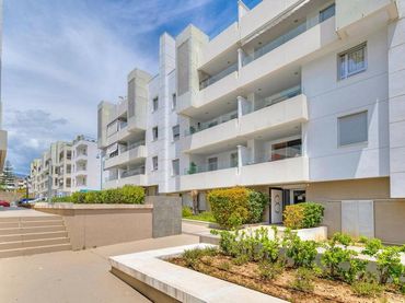 Penthouse with pool for sale in San Pedro de Alcántara