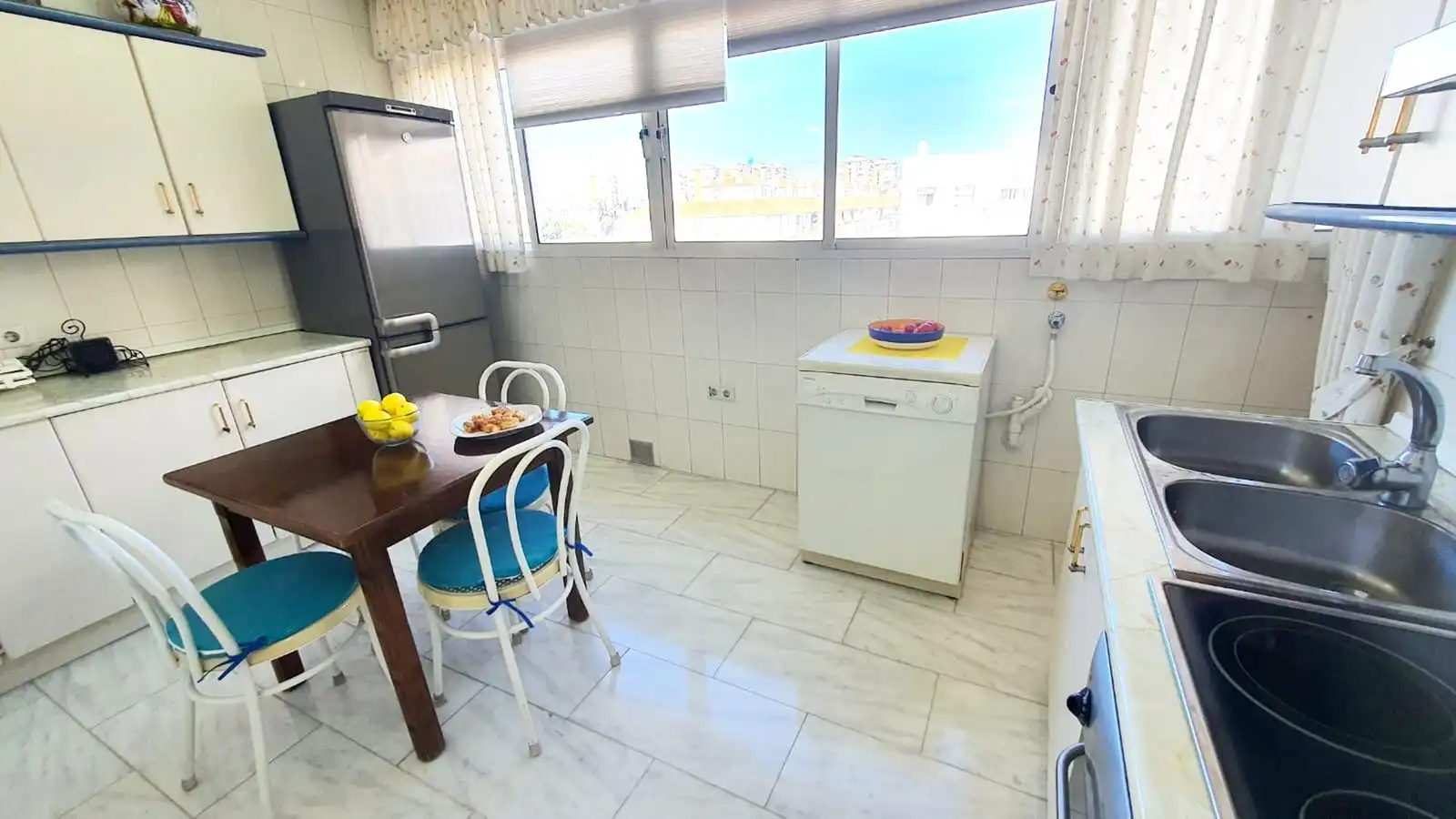 Cocina de Ático en venta en Fuengirola con Aire acondicionado, Amueblado y Horno