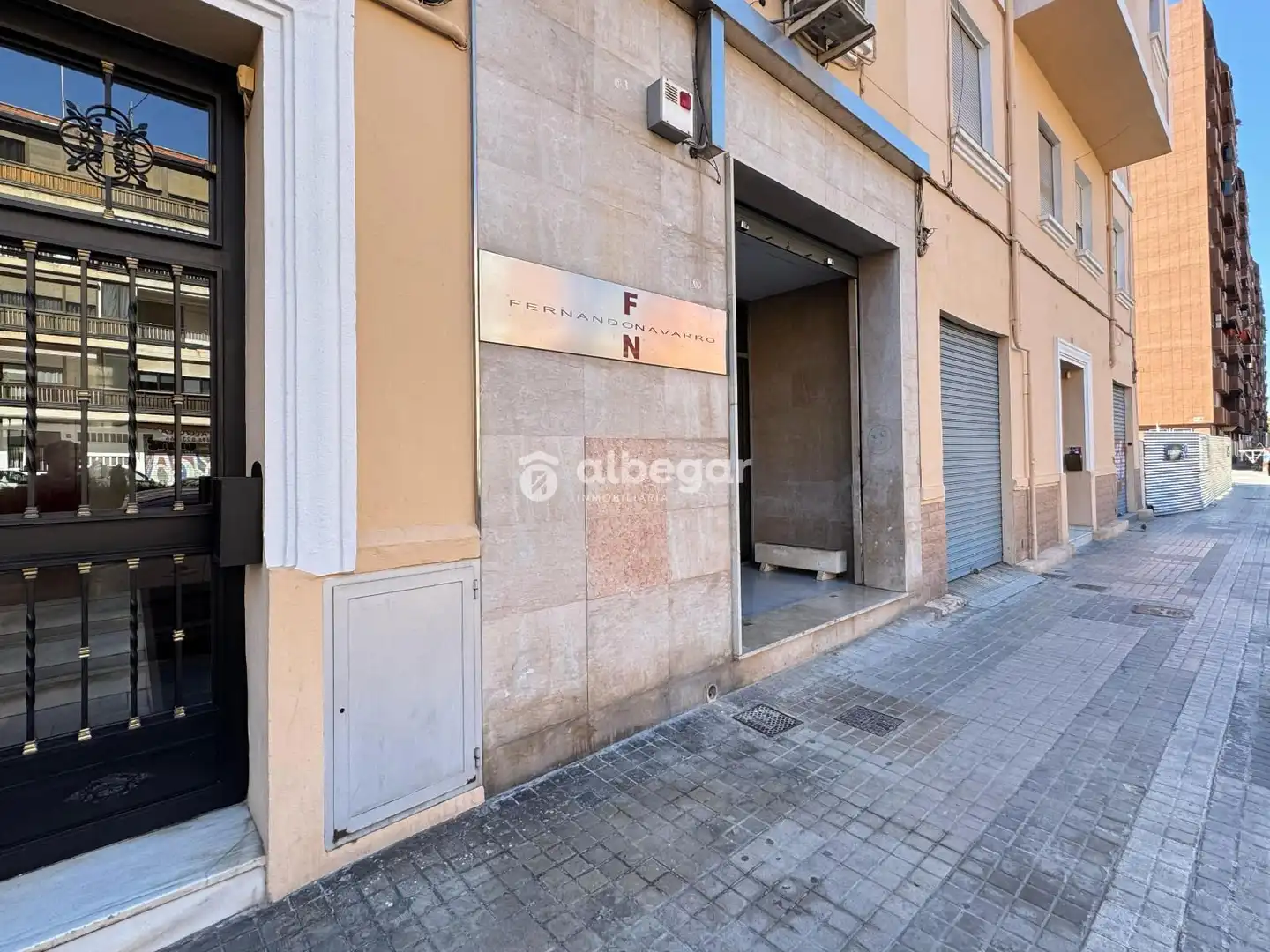 Vista exterior de Local de alquiler en Valencia con Aire acondicionado