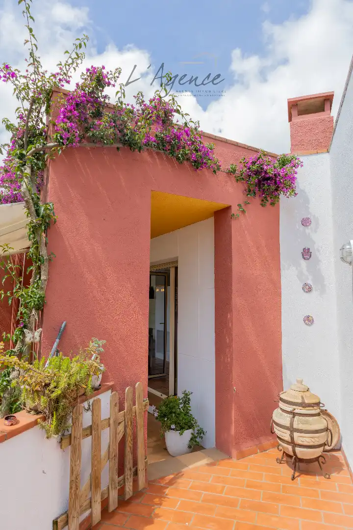 Außenansicht von Haus oder Chalet zum Verkauf in Calonge i Sant Antoni mit Heizung, Privatgarten und Terrasse