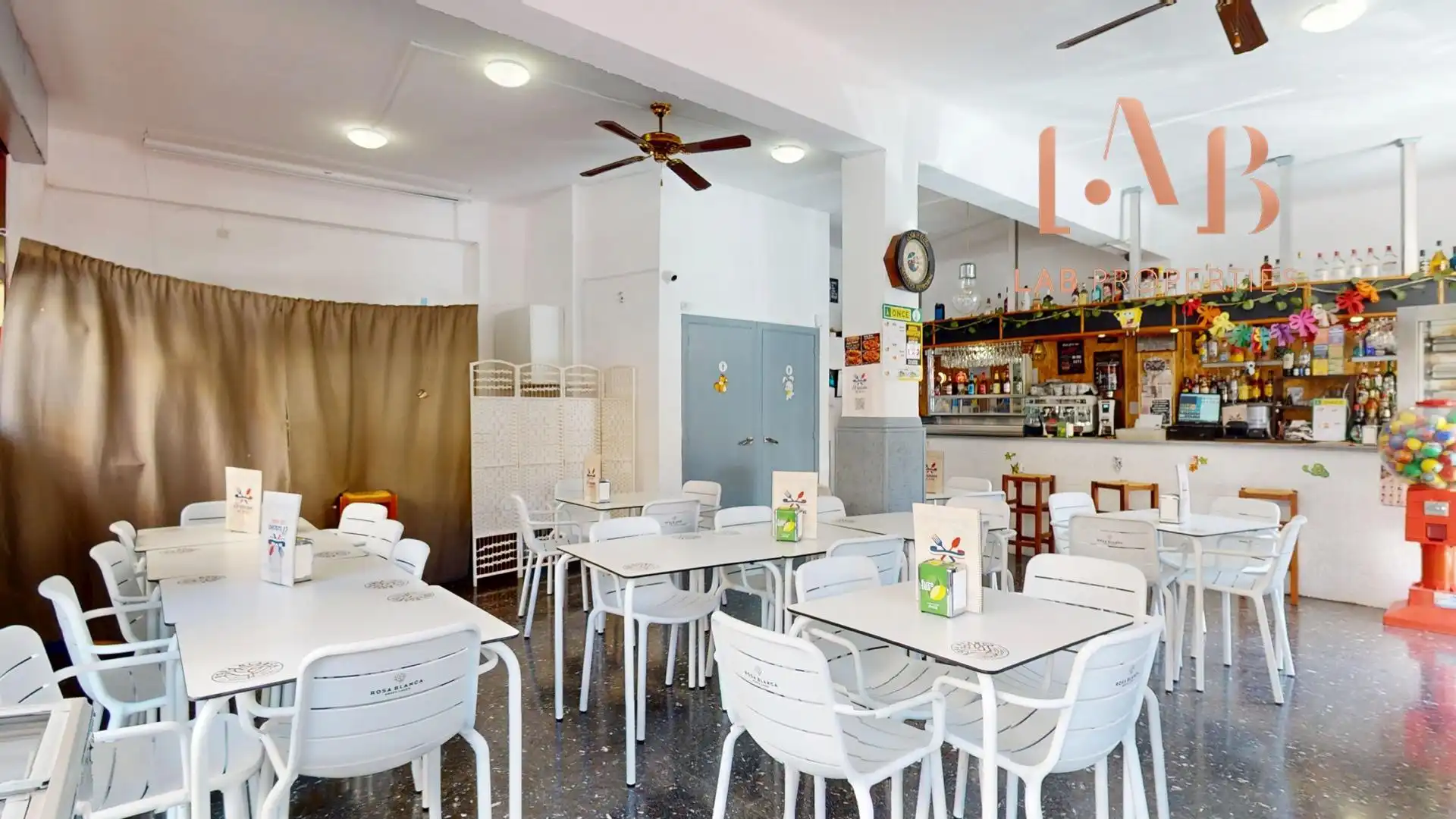 Commercial properties for rent in  Palma de Mallorca  with Air Conditioner and Furnished