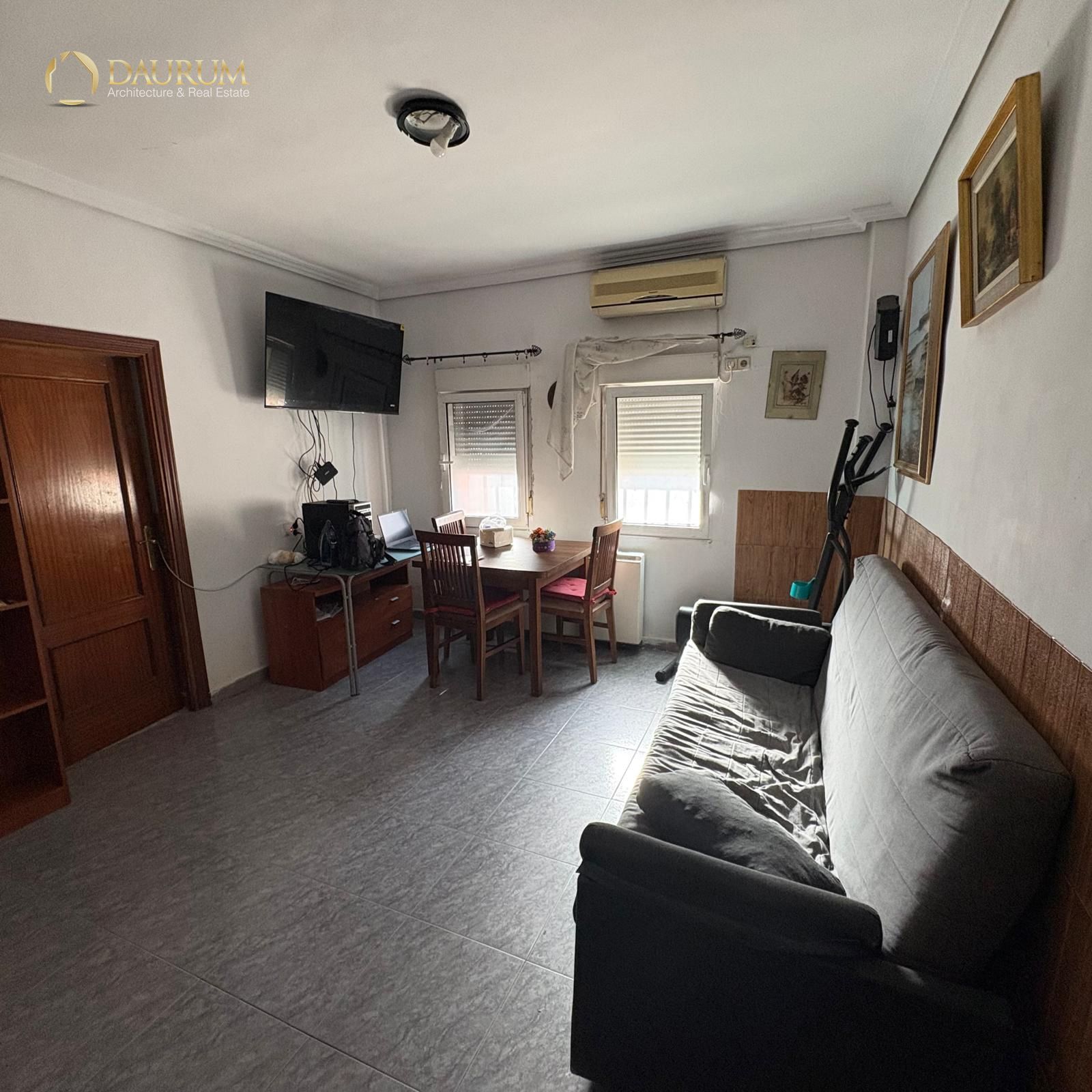 Living room of Flat for sale in Torrejón de Ardoz  with Air Conditioner, Heating and Furnished