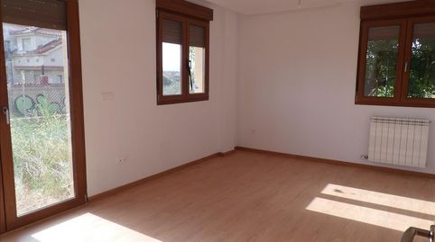 Foto 5 de Edifici en venda a Peralina-cl, Sariegos, León