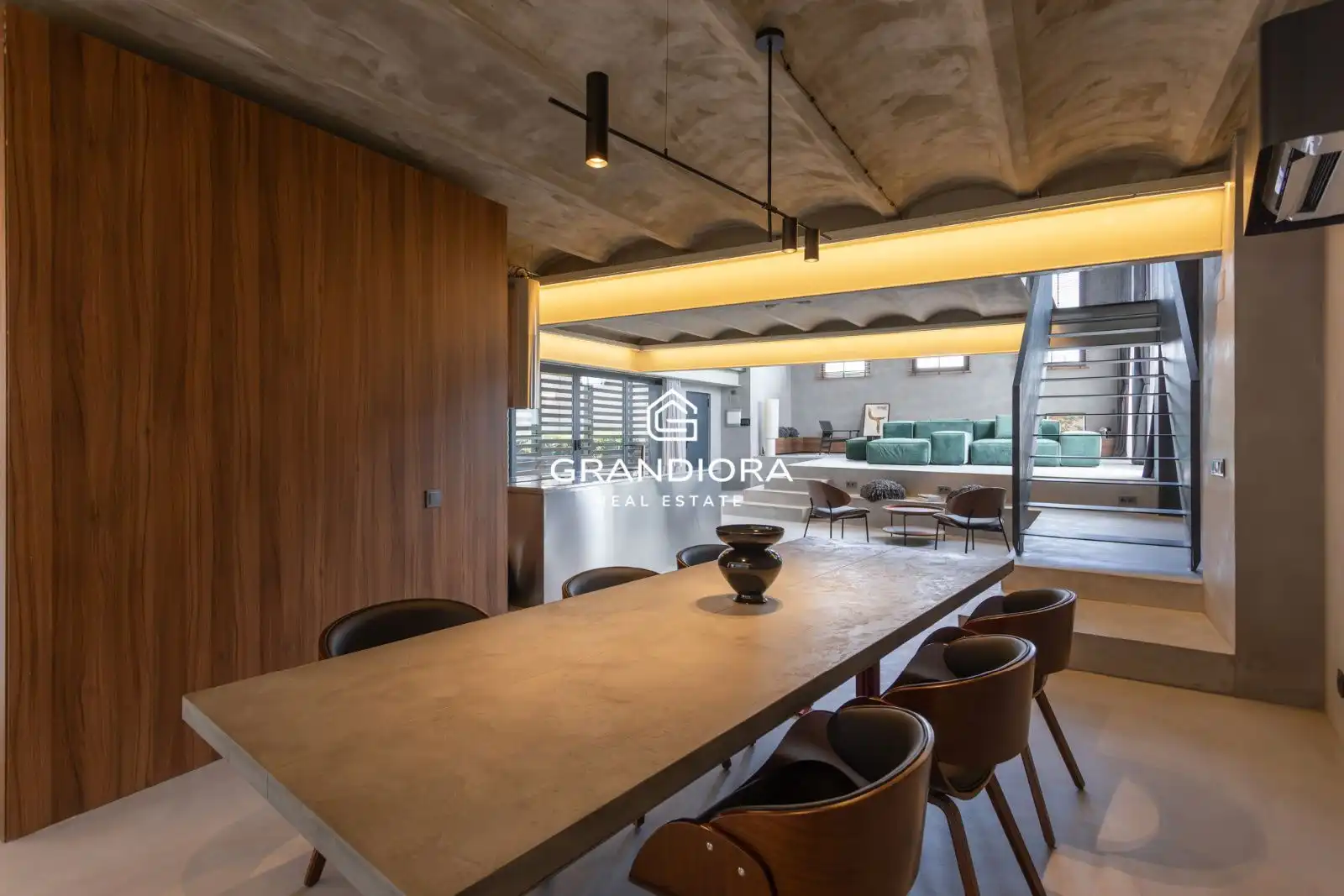 Dining room of Flat for rent in Barcelona  with Air Conditioner, Terrace and Furnished