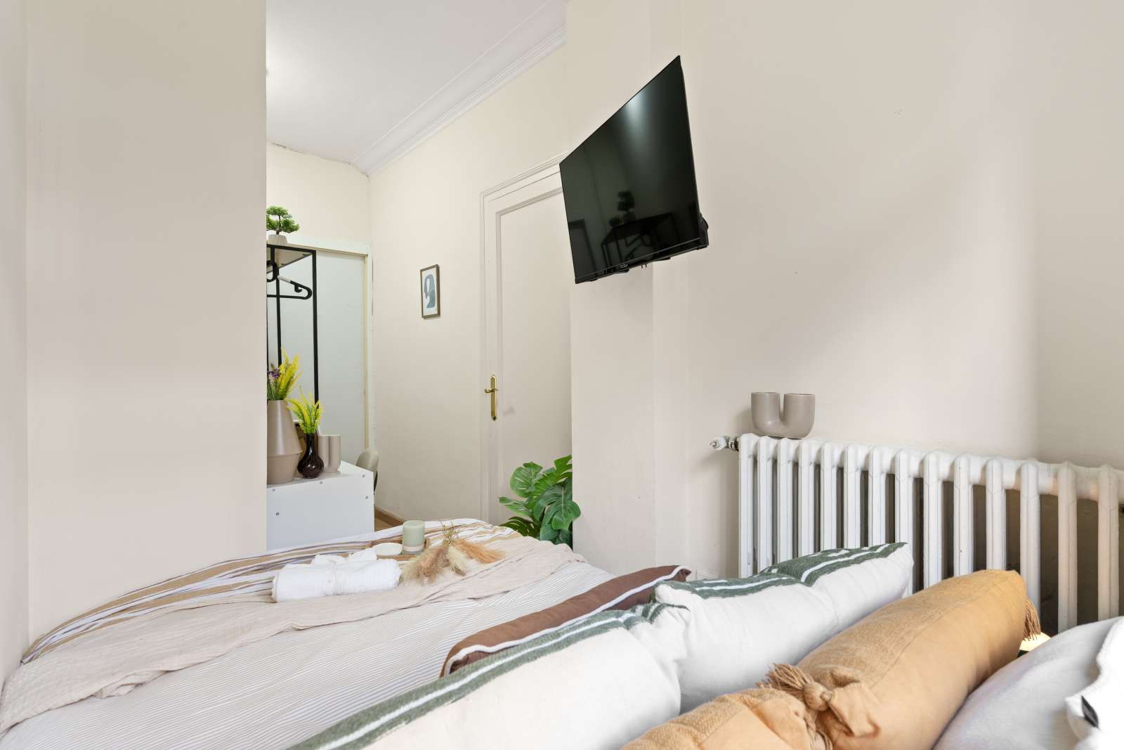 Dormitori de Pis per a compartir en  Barcelona Capital amb Aire condicionat, Calefacció i Terrassa