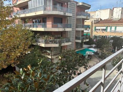 Außenansicht von Wohnung zum verkauf in Salou mit Klimaanlage, Terrasse und Balkon