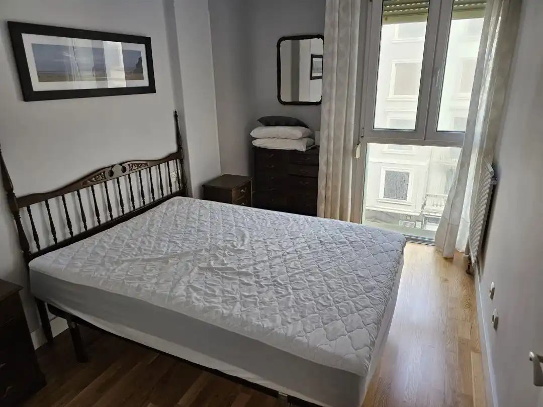 Habitación de Piso de alquiler en Donostia - San Sebastián  con Calefacción y Balcón