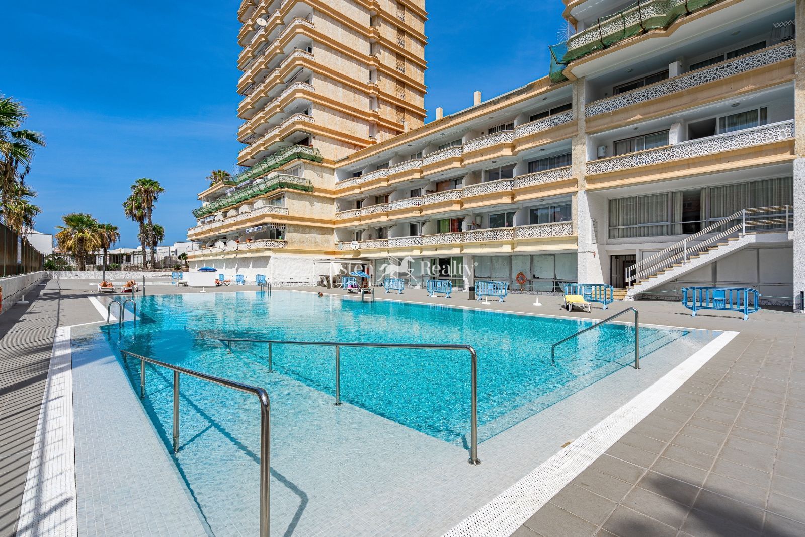 Piscina de Apartament en venda en Arona amb Terrassa, Piscina i Moblat