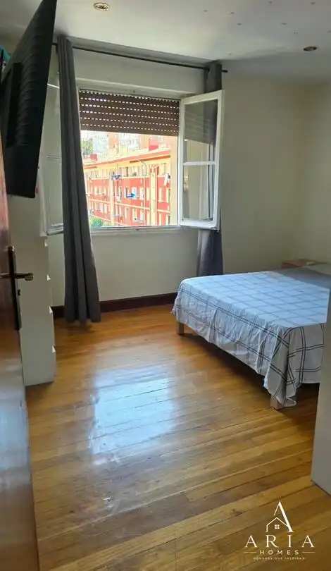Bedroom of Flat for sale in Bilbao 