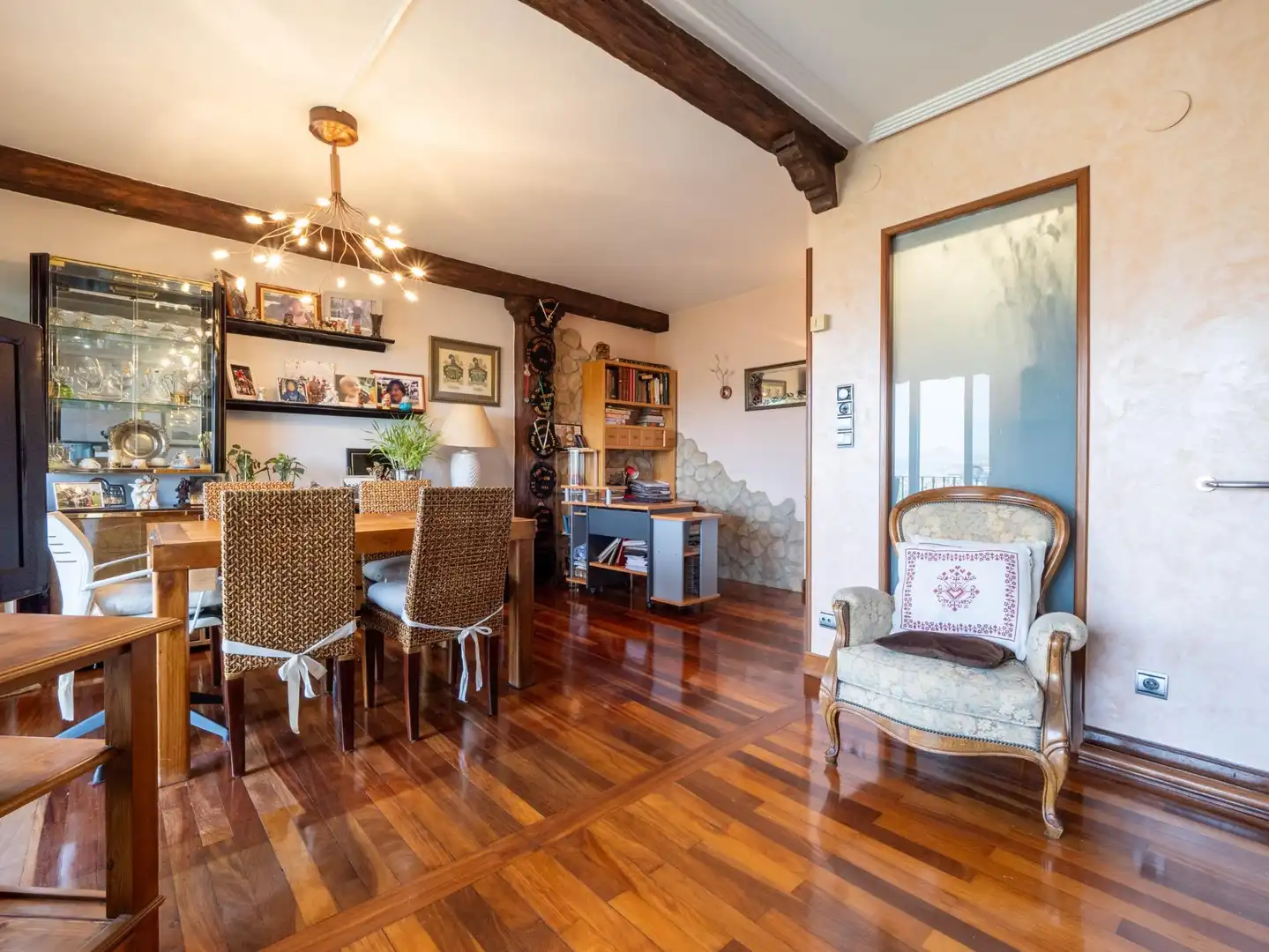 Comedor de Piso en venta en Donostia - San Sebastián  con Calefacción, Terraza y Trastero