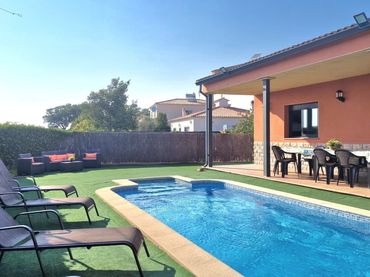 Casa con piscina in vendita a Lloret Residencial - Montlloret
