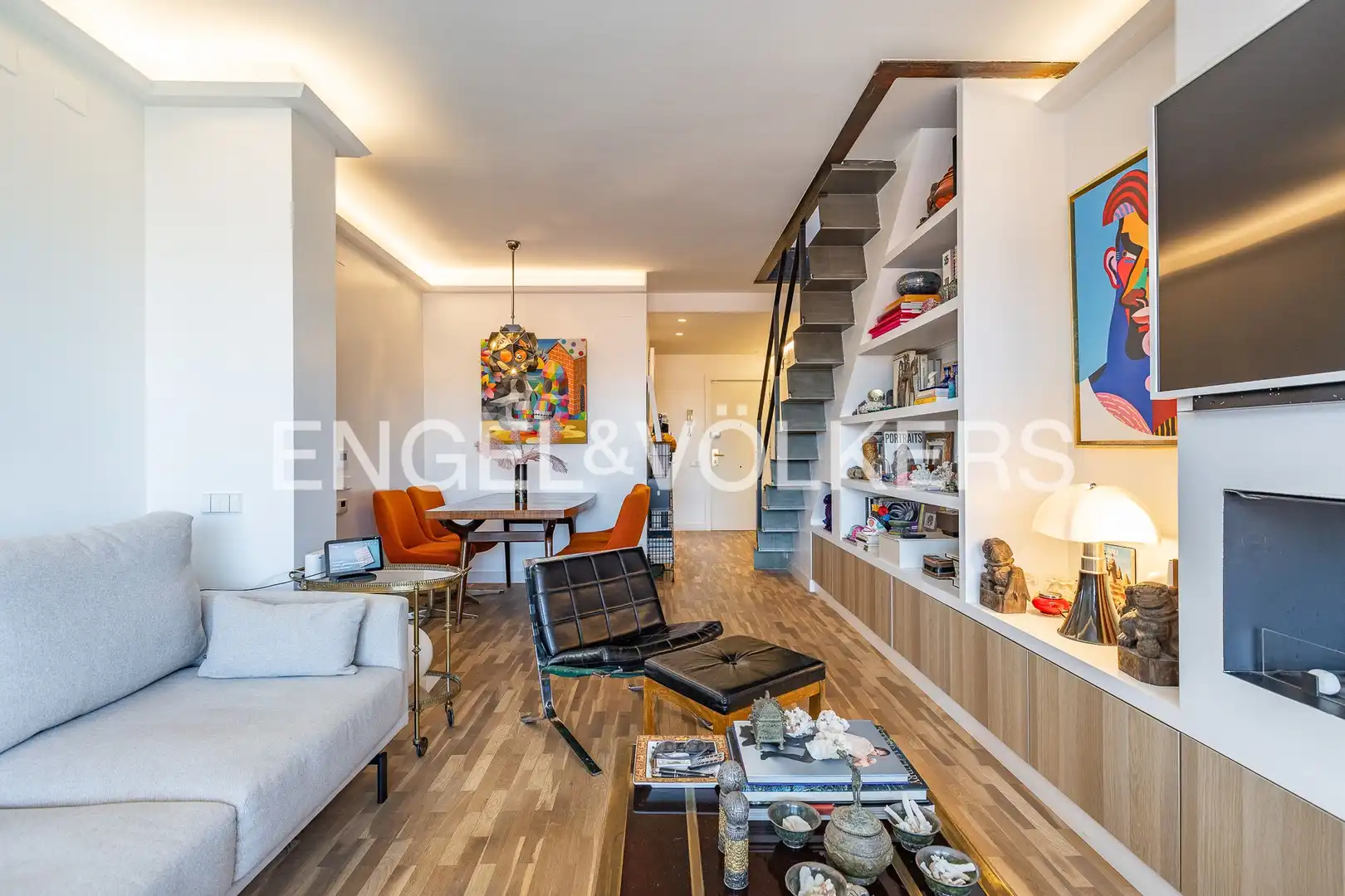 Living room of Attic for sale in Sant Cugat del Vallès  with Heating, Parquet flooring and Swimming Pool