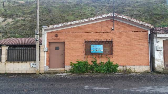 Casa-chalet en Venta en Calle Las Eras en Herramélluri