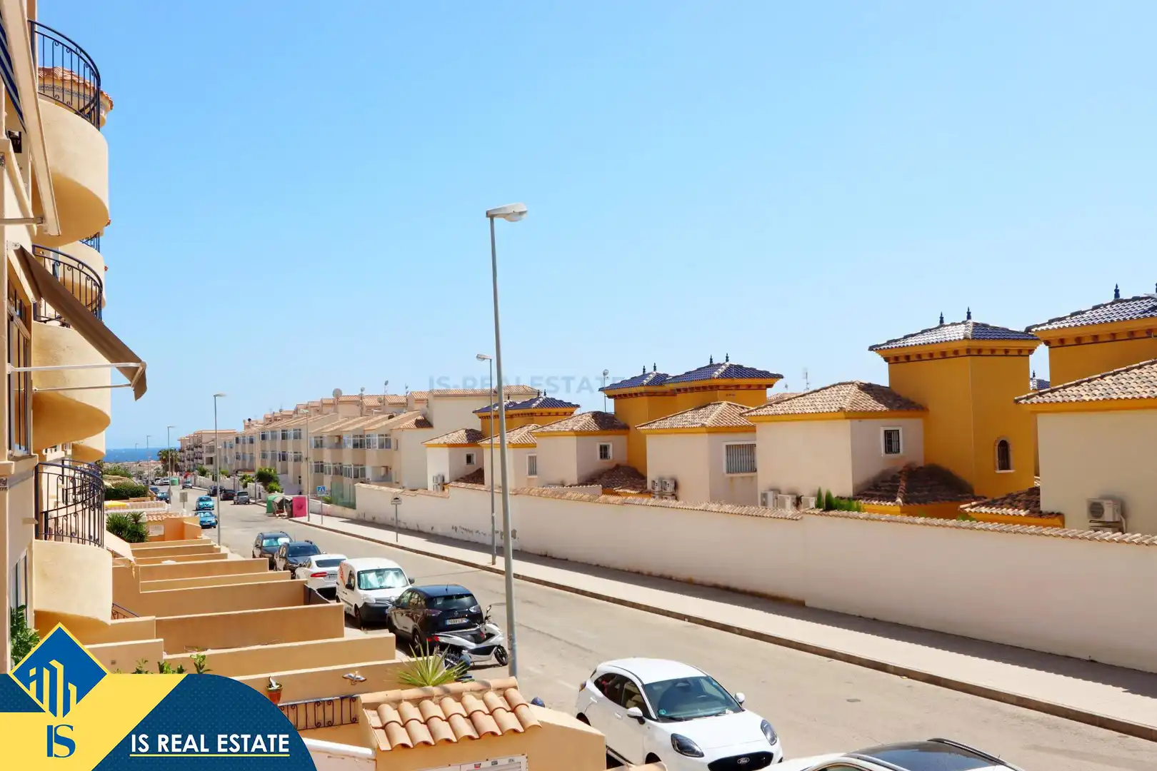 Apartments for sale in Los Balcones y los Altos