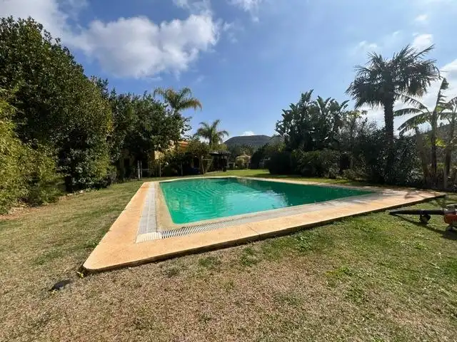Schwimmbecken von Country house zum Verkauf in Ojén mit Klimaanlage, Privatgarten und Terrasse