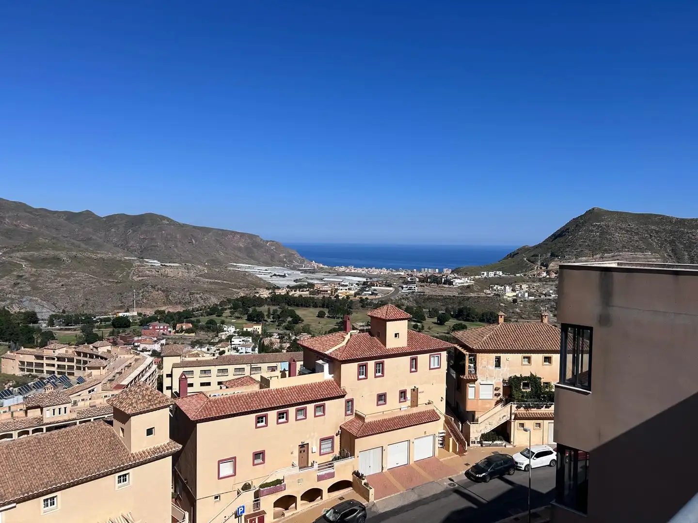 Vista exterior de Piso en venta en Vícar con Aire acondicionado, Piscina y Piscina comunitaria