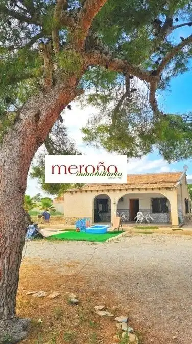 Vista exterior de Casa o xalet en venda en Elche / Elx amb Terrassa i Traster