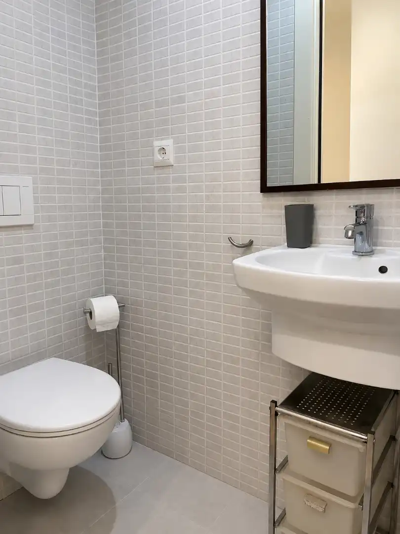 Bany de Apartament de lloguer en Palamós amb Aire condicionat, Calefacció i Parquet