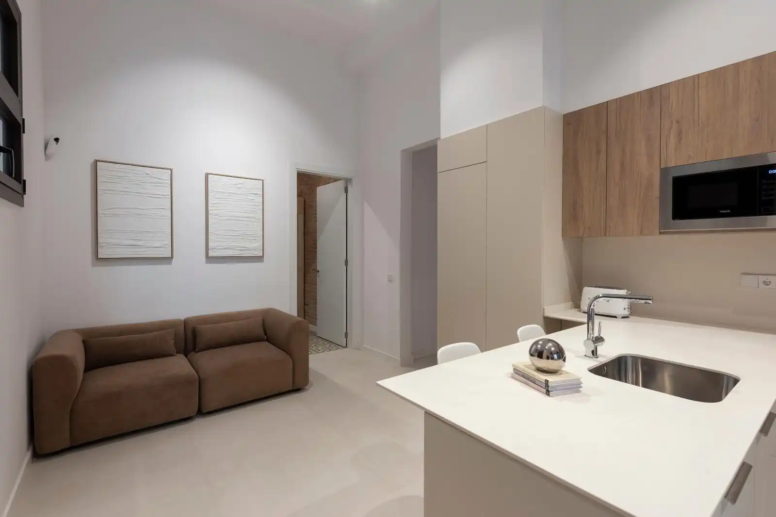 Wohnzimmer von Erdgeschoss zum Verkauf in Barcelona mit Klimaanlage, Heizung und Möbliert
