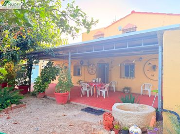 Casa rustica con piscina in vendita a Alcanar