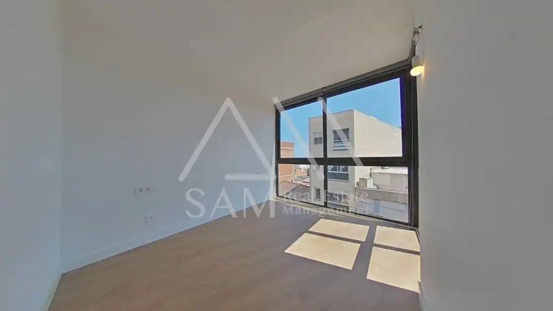 Bedroom of Flat for sale in Badalona  with Balcony