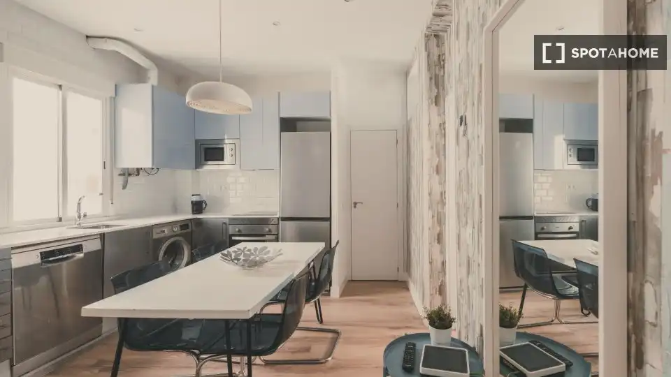 Kitchen of Flat for rent in Madrid  with Air Conditioner, Heating and Furnished
