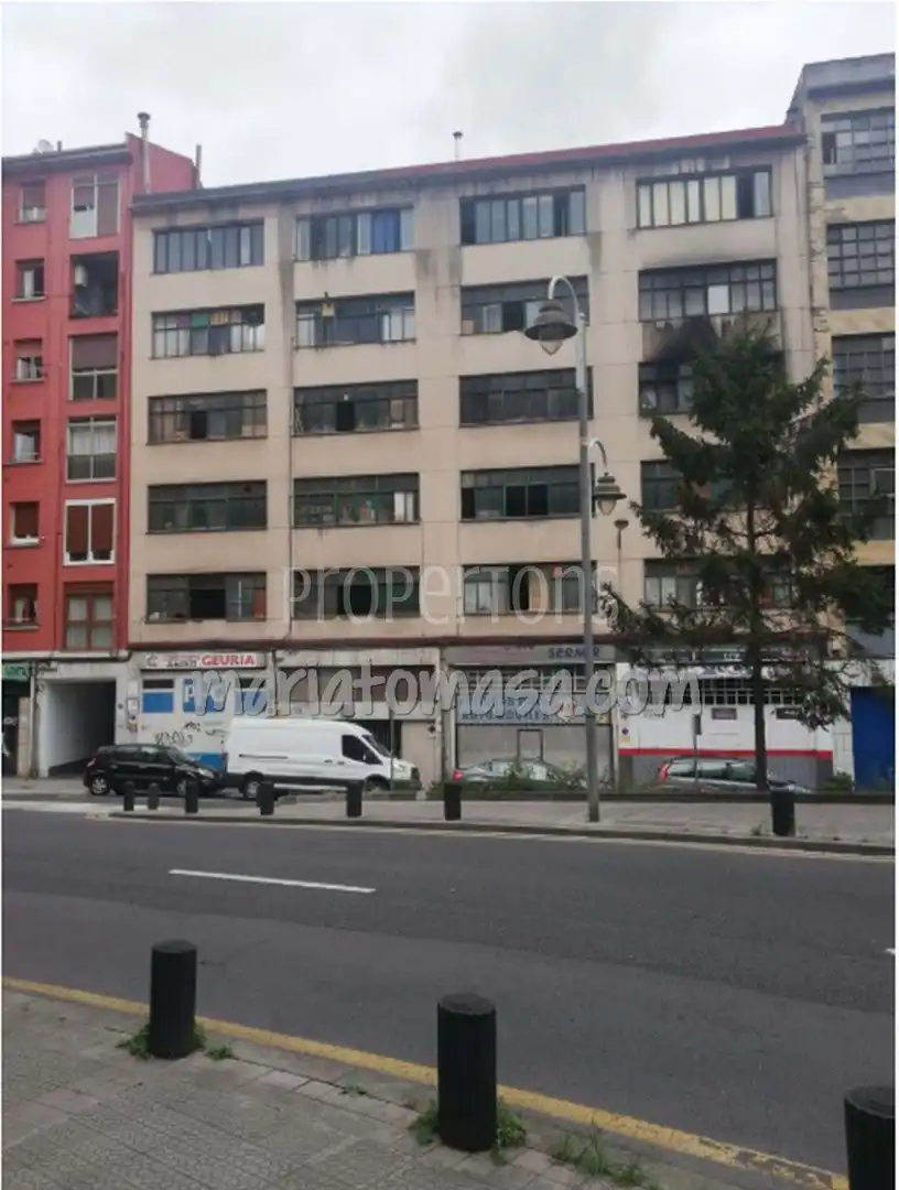 Exterior view of Industrial buildings for rent in Bilbao 