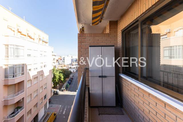 Piso en Alquiler en Carrer Illa de Còrsega en Las Islas