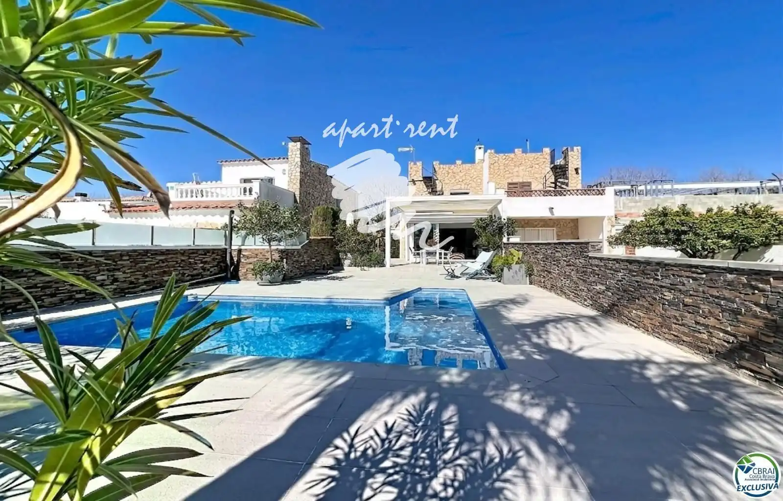 Casa amb terrassa en venda a LLOBREGAT