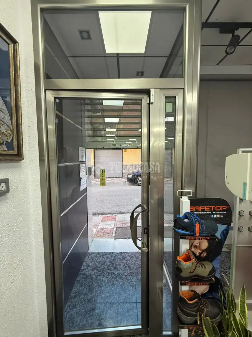 Local comercial en venda a Martos, imagen 2