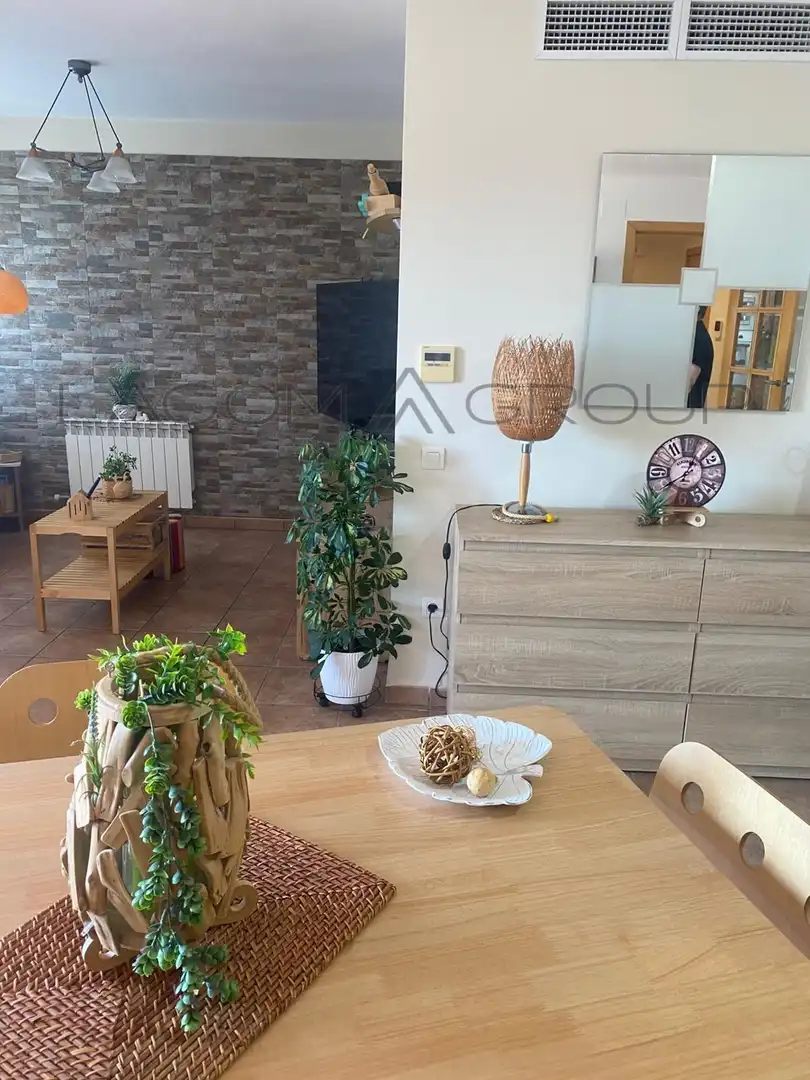 Sala d'estar de Dúplex en venda en Ripollet amb Calefacció