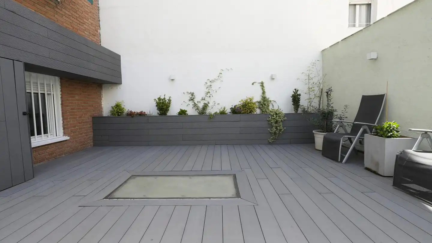 Terrassa de Pis en venda en Madrid amb Aire condicionat, Calefacció i Jardí privat