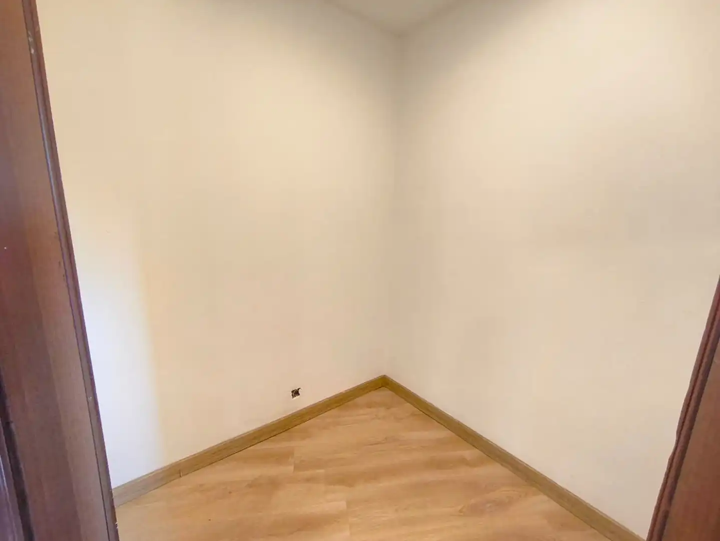 Flat for sale in Versalles
