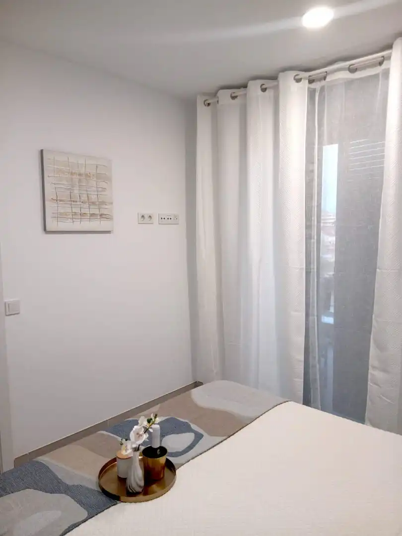 Habitación de Apartamento en venta en Torrevieja con Calefacción, Terraza y Amueblado