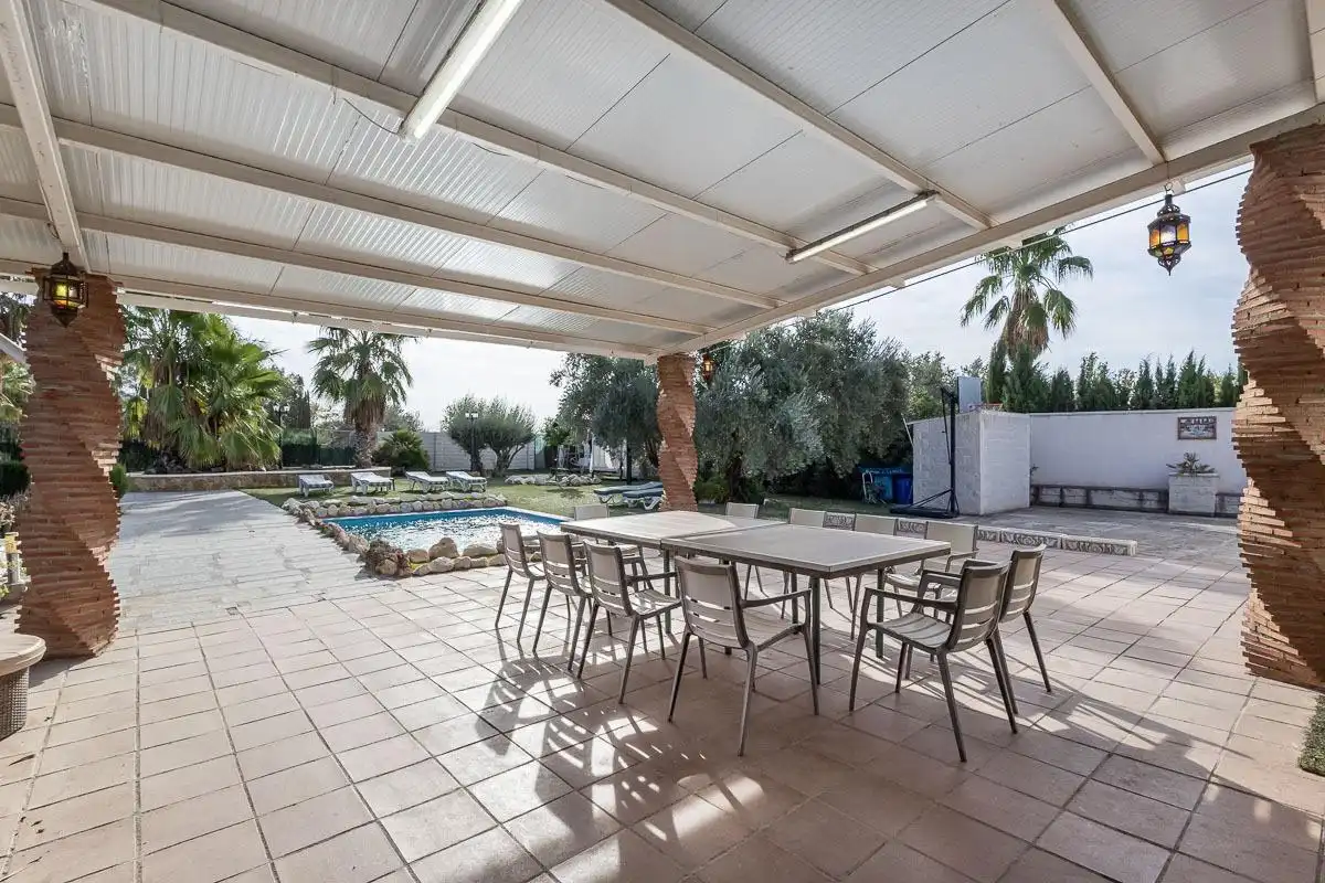 Casa rustica con piscina in vendita a Avenida Paraiso 120, imagen 3