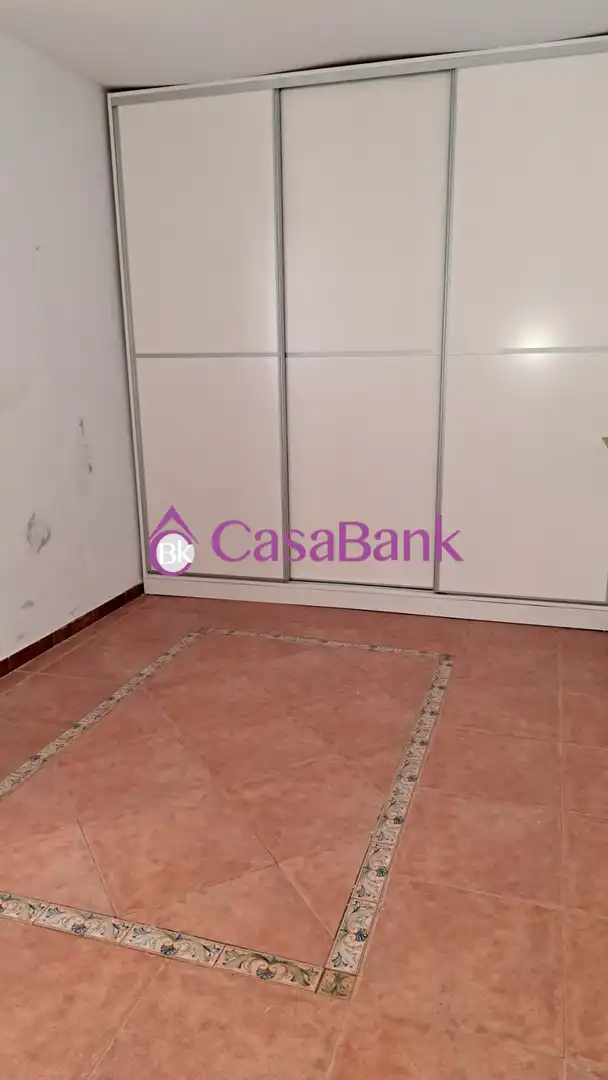 Pis en venda a Sta. Marina - San Andrés - San Pablo - San Lorenzo