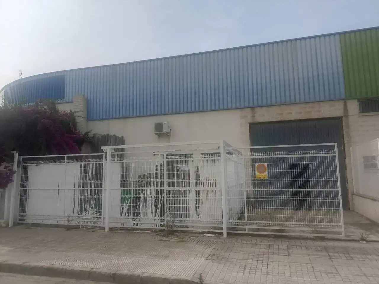 Nau industrial en venda en Gandia amb Calefacció i Alarma