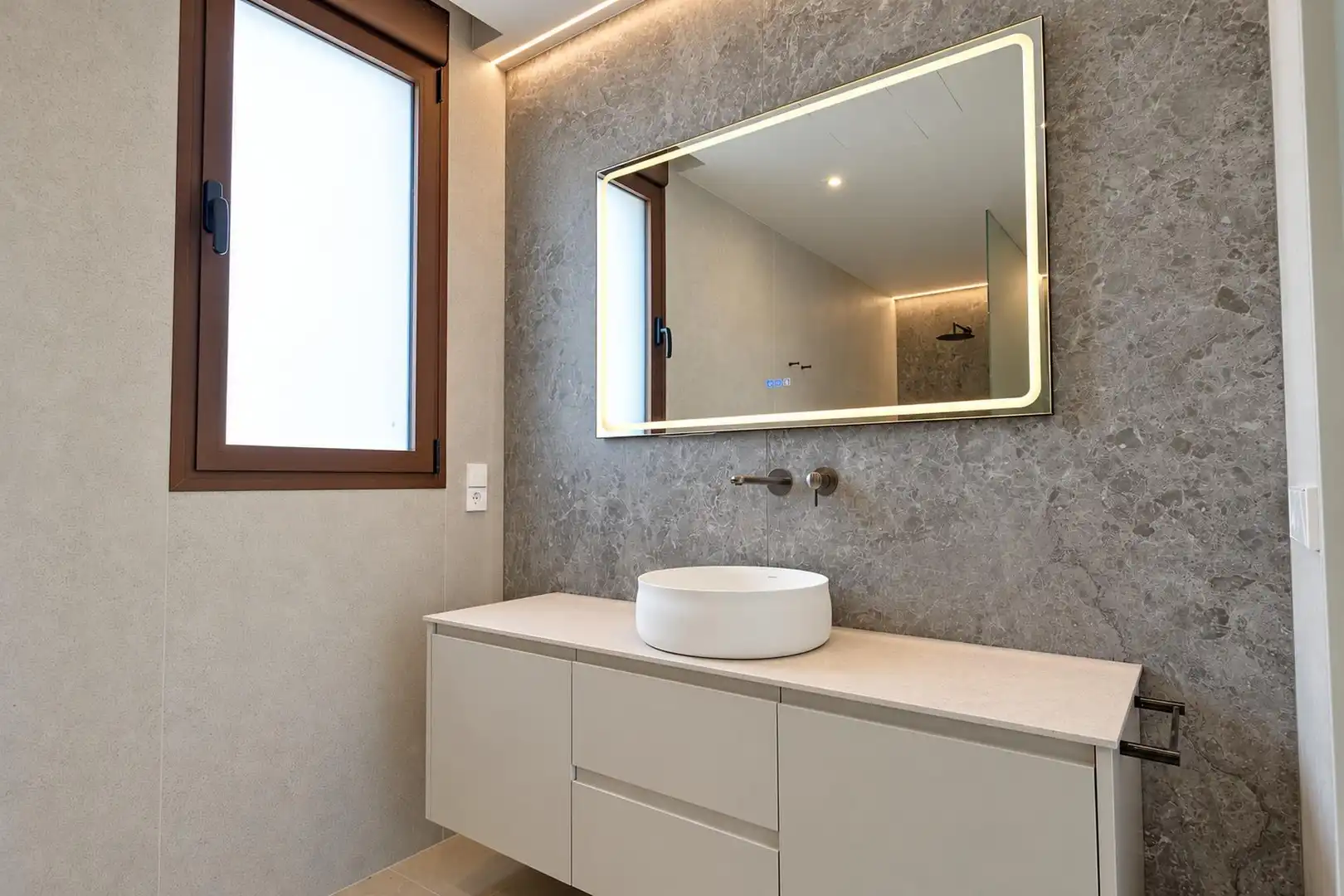 Chalet con piscina en venta en Marisol Park - Ortembach - Los Almendros, imagen 24