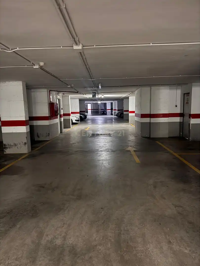 Parking de Local en venta en Paterna