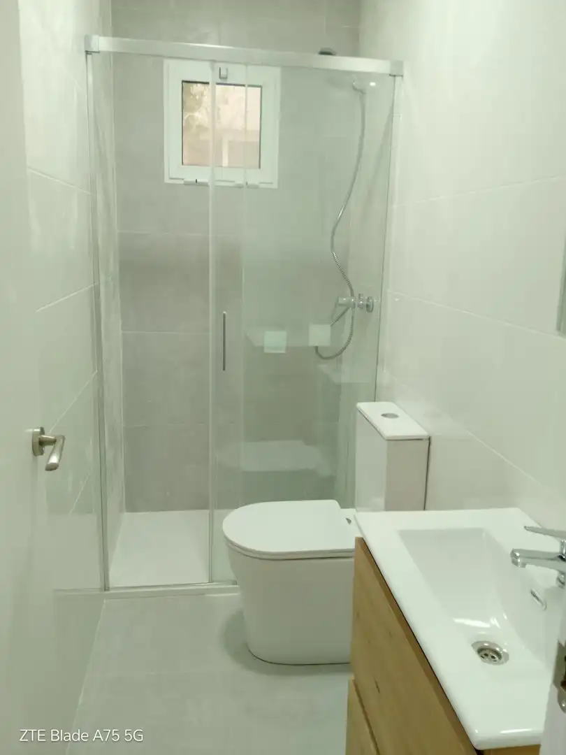 Baño de Piso en venta en Tavernes de la Valldigna con Balcón