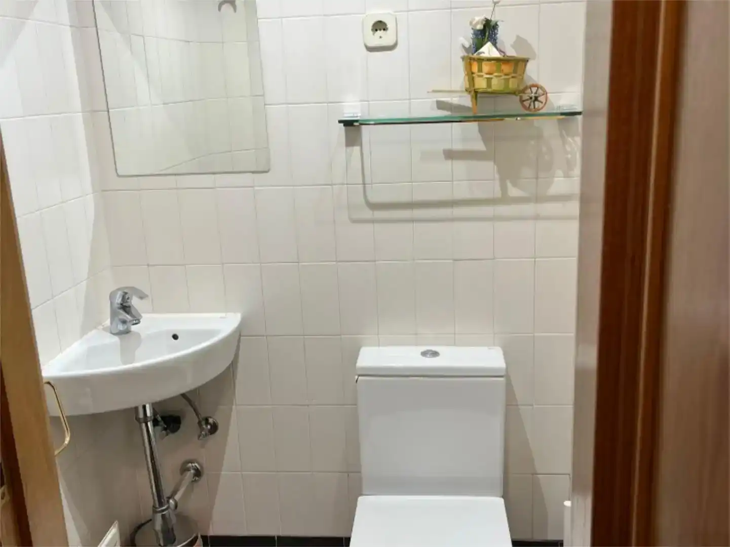 Baño de Piso en venta en  Madrid Capital con Aire acondicionado, Piscina y Balcón