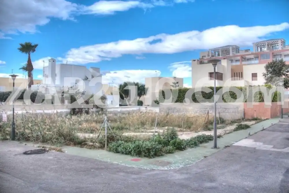 Terreny residencial en venda a Avenida Chafarinas, imagen 2